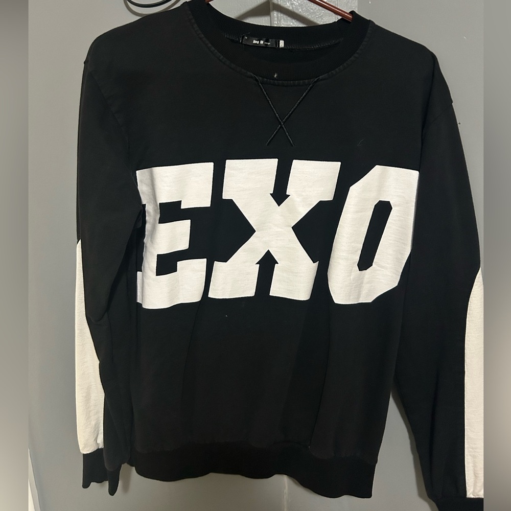 EXO sweater